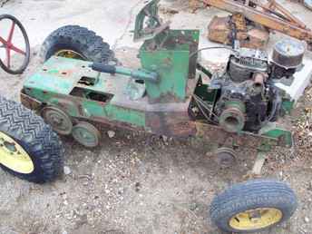 John Deere 110 Mower