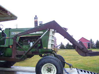 Oliver 1610 Loader
