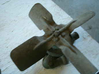 Oliver 70 Fan/Water Pump