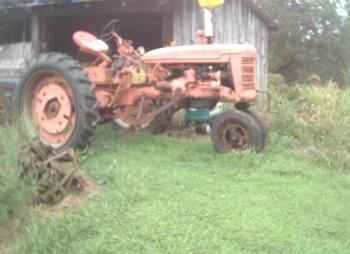 2 Farmall CS 