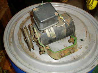 John Deere B Generator