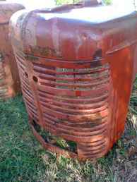 Early Farmall H Grille