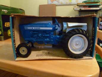 Ford 4600 Tractor  Make Offer!
