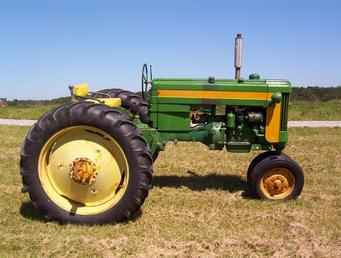 John Deere 420T 3-Point Hitch