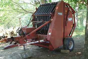 Massey Ferugson 450 Roll Baler