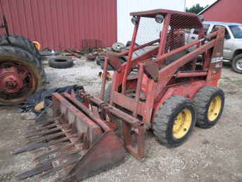 Gehl 4400 Skid Loader