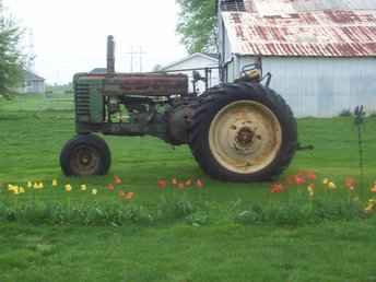1949 JD-G Tractor