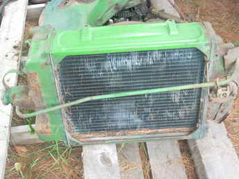 John Deere 60 Radiator