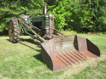 '51 John Deere B With Loader