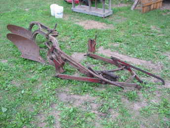 Farmall C/SC Mounted Plow