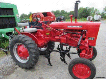 International Farmall 140 Trac