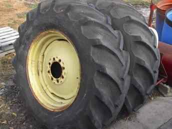 9 Hole Rims With 13X26 Tires
