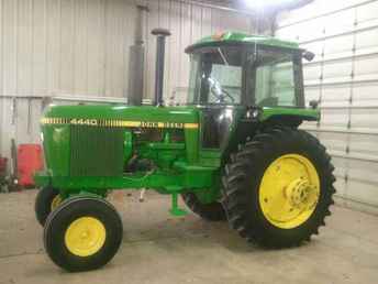 John Deere 4440 Low Houred Original!!