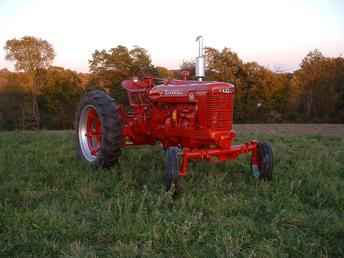 Farmall M - Wide Front & 3 PNT