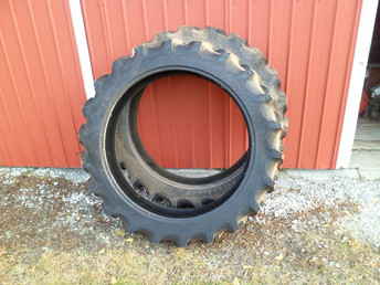 9.5X36 Firestone Tires