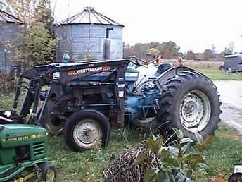 Ford 5000 With Loader (Gas)