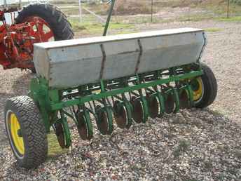 7 Foot John Deere Grain Drill