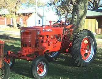 Farmall M With Wfe & New Paint