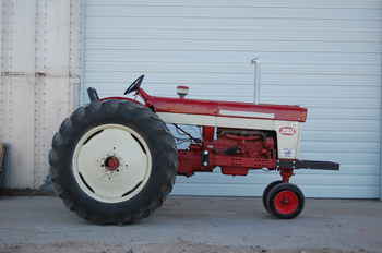 Farmall 460 Pulling Tractor