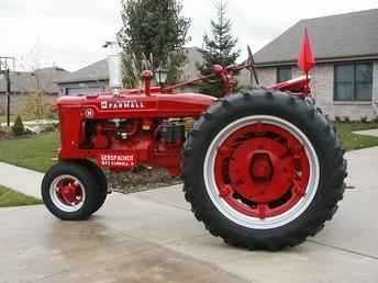 Farmall H 1943