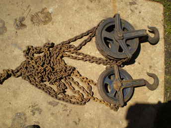 1 1/2 Ton Chain Hoist