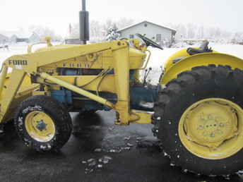 Ford 4400 Loader Tractor
