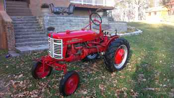 55 Farmall Cub W/Fasthitch&Imp