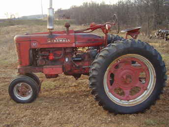 Farmall M Withmany Accessories