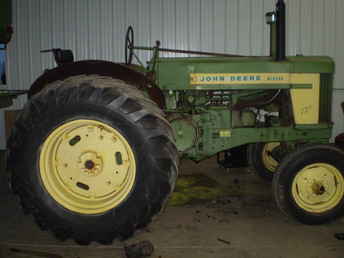 57 John Deere 720D Standard