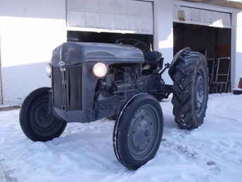 1947 Ford 2N
