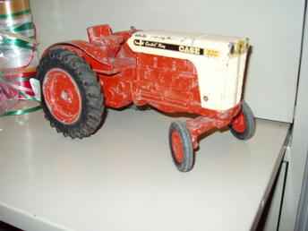 1/16 Case 930 Toy Tractor