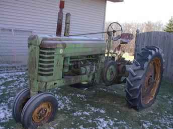 John Deere 1944 Model B 