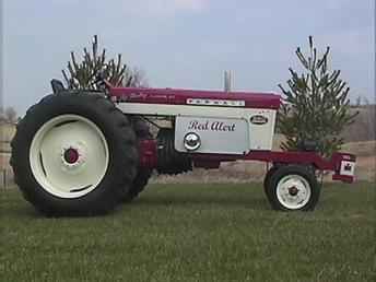 560 Farmall  Puller