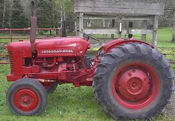 Ih 300 Utility Tractor
