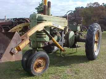 John Deere Tractor 3PT & Loader