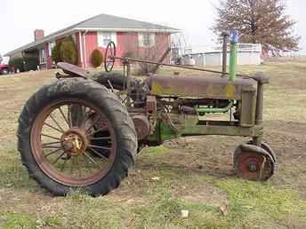 John Deere 1937 B On Round Spokes