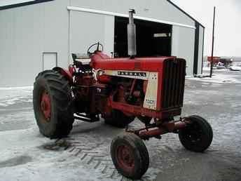 806 Tractor 