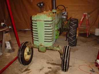 1949 John Deer M