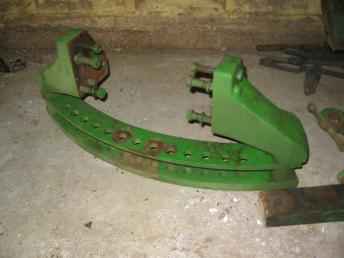 John Deere Wideswinging Drawbar