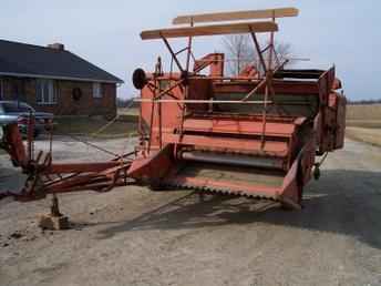 Used Farm Tractors for Sale: Allis Chalmers 66 Combine (2004-03-02 ...