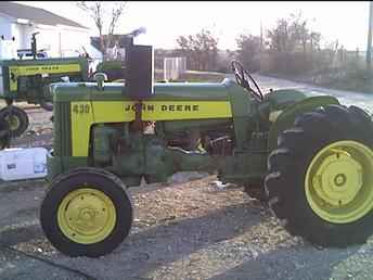 John Deere 430U