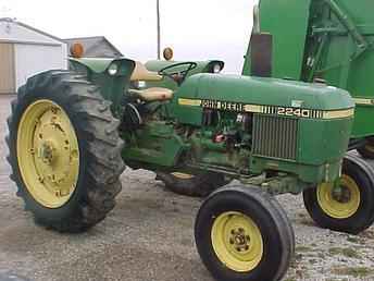 1981 John Deere 2240 Rare