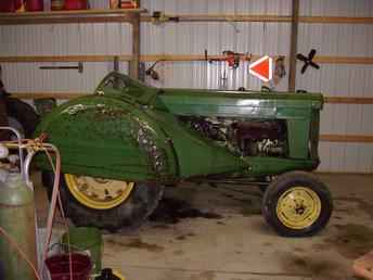 John Deere 60 Orchard