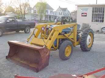 Ford Tractor W Loader