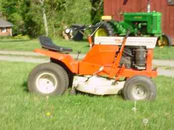 Allia Chalmers Lawn Tractor