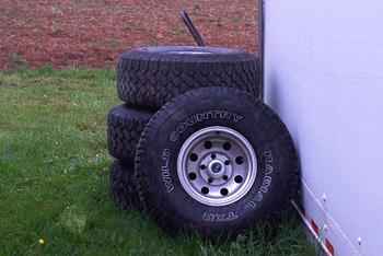 35'' Tires & Mickey T. Wheels