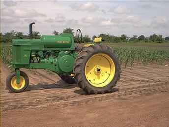 John Deere 70L.P.