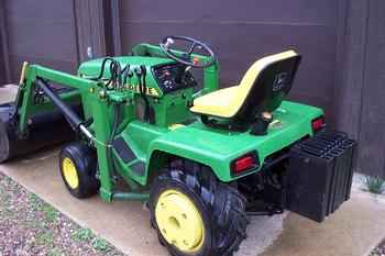 John Deere 318 W John Deere Loader