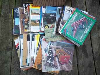 14LBS Farm Brochures / Manuals - Over 14Lbs. of Farming Sales Brochures and Operators  Manuals from Short Line Companys. 1960's-1990's~nl~Some of the companies are Schwartz, New Holland, ~nl~Kewanee, Litte Giant, Badger, Hesston, Owatonna, ~nl~Brillon and others~nl~It is as many As I can get stuffed in a Flat Rate Box ~nl~Hard to see all in the picture~nl~.00 WITH the Shipping In The US