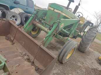 Johndeere 4030 - Johndeere 4030 factory open  station with JD 148 loader good ~nl~18.4x34 tires 40 to 50% tread ~nl~good front tires original paint ~nl~new batteries new block heater ~nl~new steering wheel new fuel and ~nl~radiator caps rebuilt power ~nl~steering can sell with or without ~nl~jd loader asking 10500obo